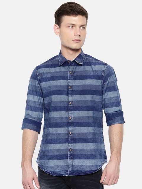 

Pepe Jeans Men Blue Regular Fit Striped Casual Shirt