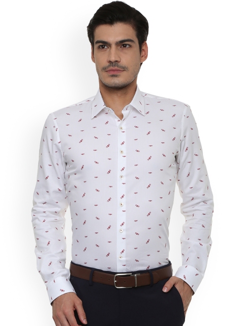 

SIMON CARTER LONDON Men White Regular Fit Printed Casual Shirt