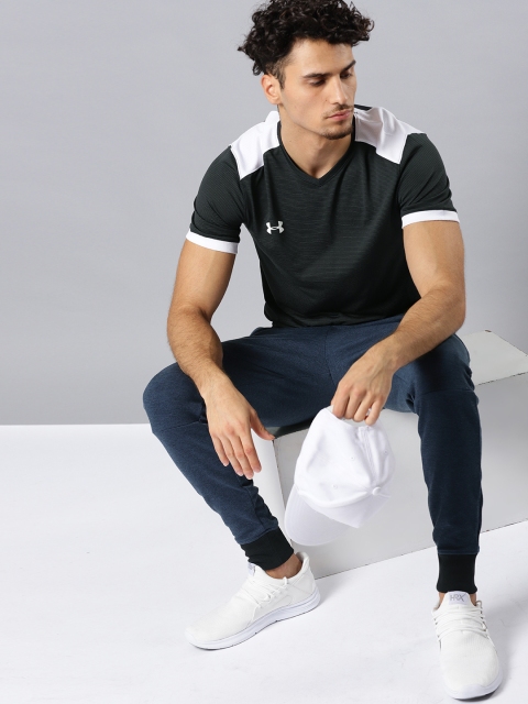 

UNDER ARMOUR Charcoal Grey Pinstriped Threadborne Match Jersey