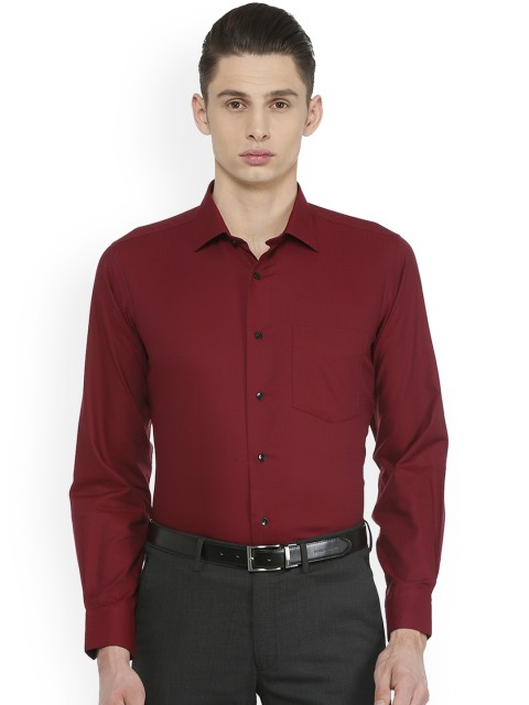 

Van Heusen Men Maroon Regular Fit Printed Formal Shirt
