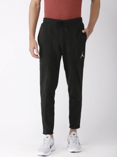 

Nike Men Black Solid ALPHA THERMA Technology Training Track Pants