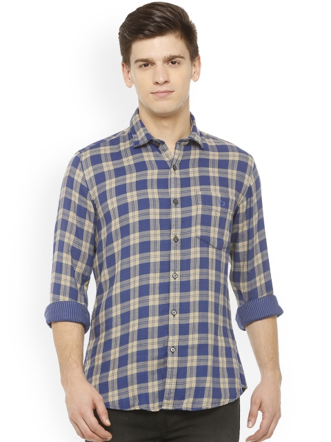 

Van Heusen Sport Men Blue & Beige Slim Fit Checked Casual Shirt