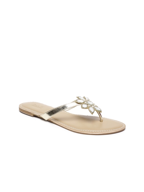 

Inc 5 Women Gold-Toned T-Strap Flats