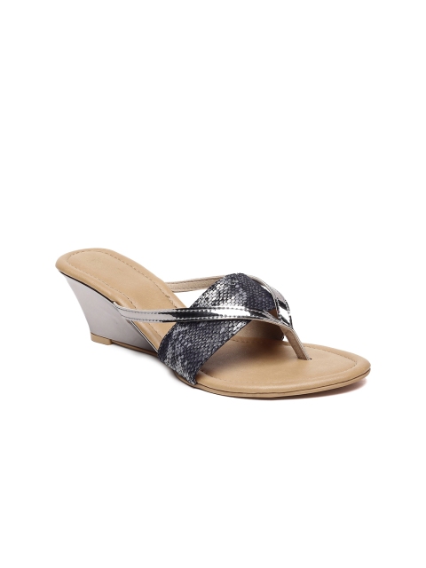 

Inc 5 Gunmetal-Toned Wedges, Metallic