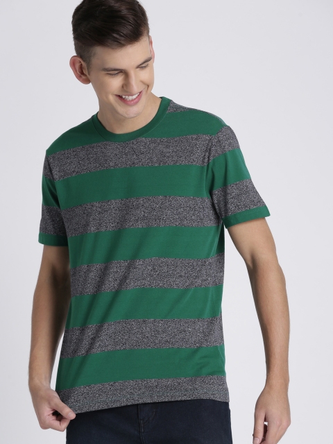 

GAP Men Charcoal Grey & Green Striped Round Neck T-shirt