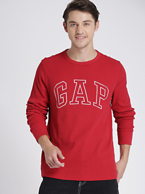 

GAP Men Red Printed Round Neck T-shirt