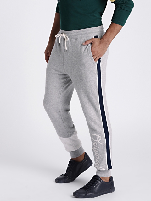 

GAP Men Grey Solid Joggers