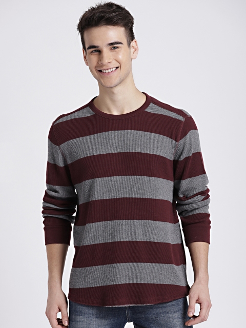 

GAP Men Grey & Burgundy Striped Pullover