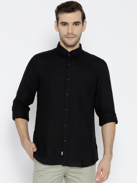 

J Hampstead Men Black Linen Slim Fit Solid Casual Shirt