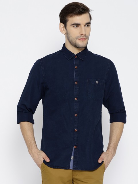 

J Hampstead Men Navy Blue Chambray Slim Fit Solid Casual Shirt
