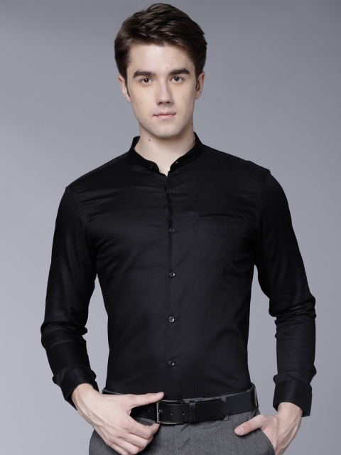 

Black coffee Men Black Slim Fit Solid Formal Shirt