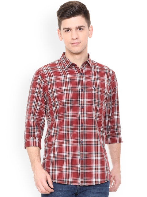 

Solly Jeans Co. Men Maroon & White Regular Fit Checked Casual Shirt
