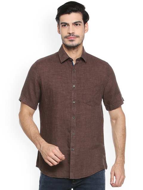 

Van Heusen Sport Men Brown Slim Fit Solid Linen Casual Shirt
