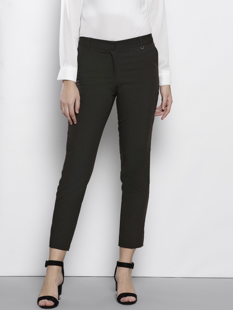 

DOROTHY PERKINS Women Black Solid Trousers