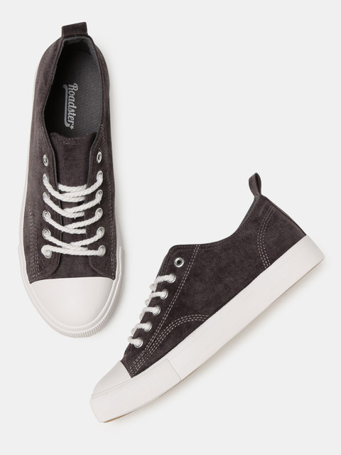 

Roadster Women Grey Sneakers