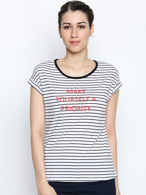 

Honey by Pantaloons Women White Printed Pure Cotton Top