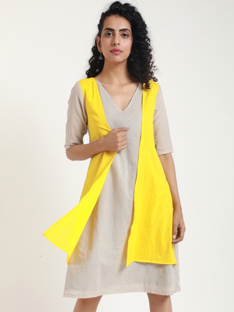 

trueBrowns Women Grey Solid A-Line Dress