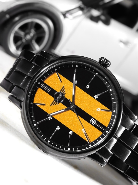 

MINI Men Black & Yellow Analogue Watch 160905_OR11