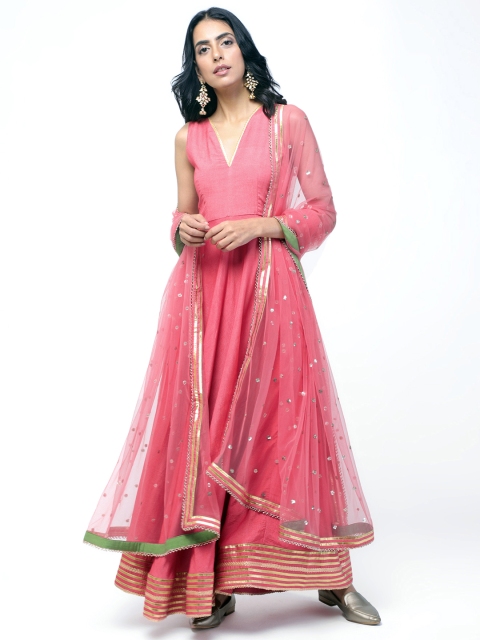 

trueBrowns Women Peach-Coloured Solid Maxi Dress