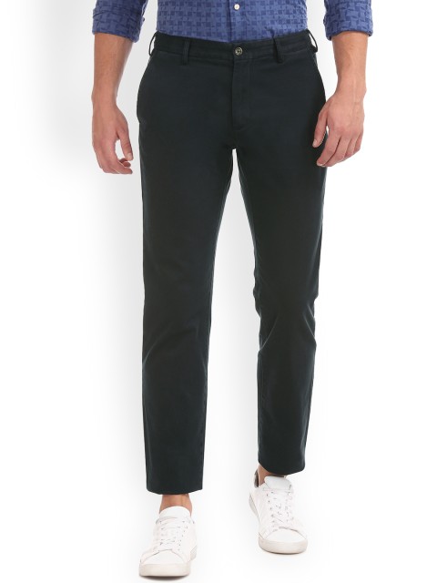 

GANT Men Blue Regular Fit Solid Chinos