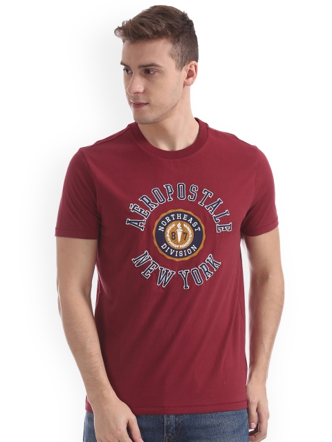 

Aeropostale Men Maroon Self Design Round Neck T-shirt