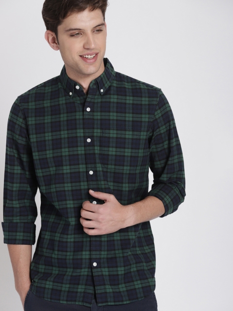 

GAP Men's Green & Blue Oxford Plaid Shirt