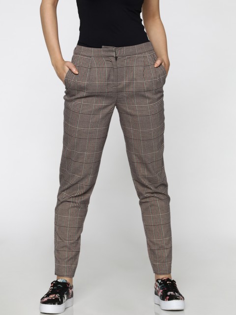 

ONLY Women Grey Regular Fit Checked Regular Trousers