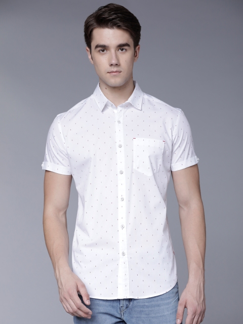 

LOCOMOTIVE Men White Slim Fit Printed Casual Shirt