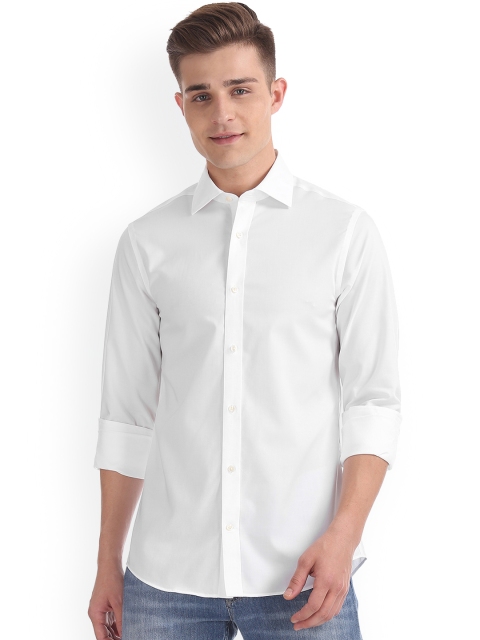 

GANT Men White Slim Fit Solid Casual Shirt