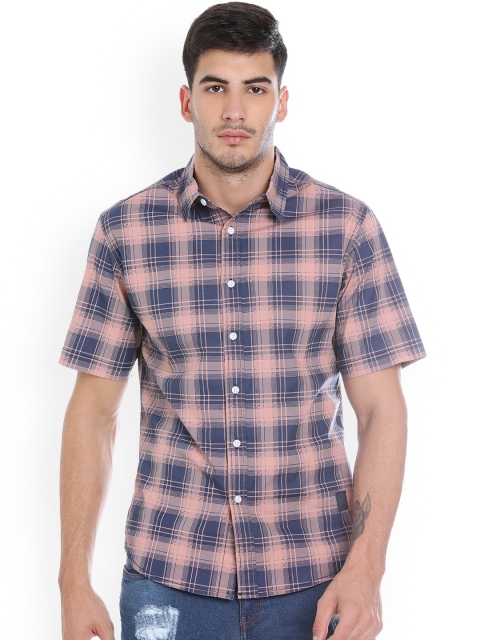

Blue Saint Men Pink & Navy Blue Regular Fit Checked Casual Shirt