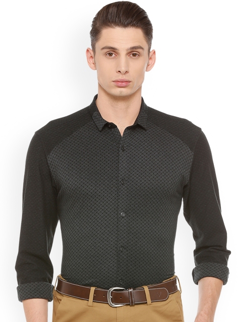 

V Dot Men Black Slim Fit Printed Casual Shirt