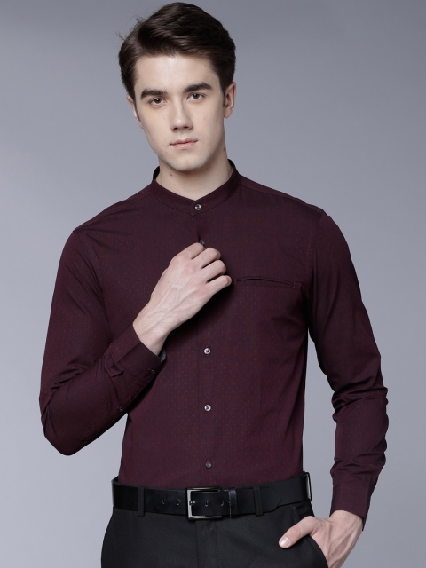 

Black coffee Men Maroon Slim Fit Solid Formal Shirt