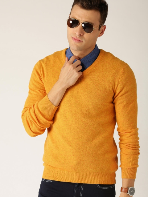 

United Colors of Benetton Men Orange Solid Pullover