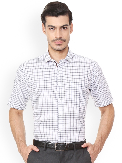 

Van Heusen Men White Regular Fit Checked Formal Shirt