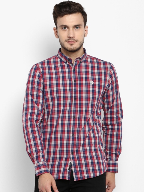 

Red Tape Men Red & White Regular Fit Checked Casual Shirt