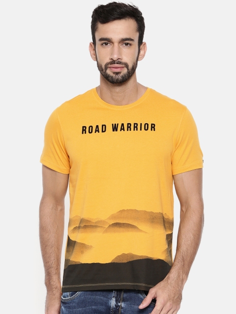 

SPYKAR Men Mustard Yellow Printed Round Neck Pure Cotton T-shirt