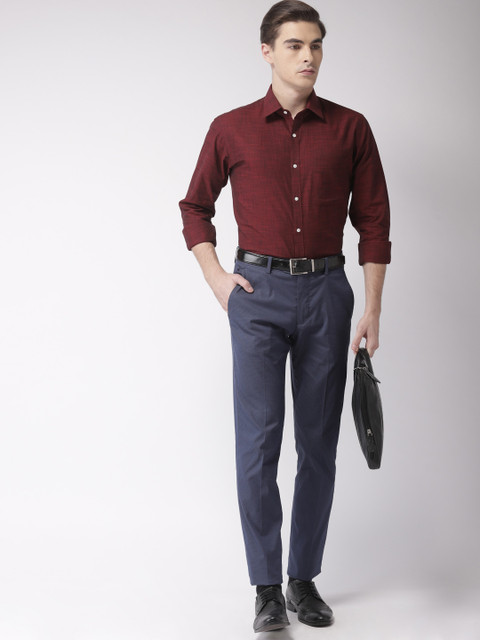 

Raymond Men Maroon Slim Fit Solid Formal Shirt