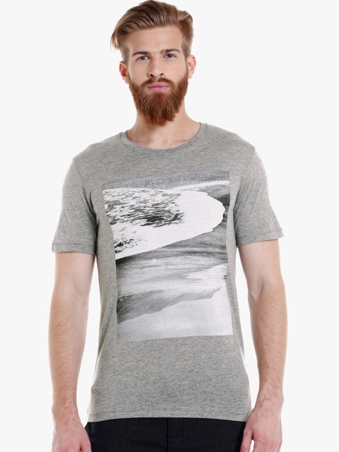 

Grey Printed Slim Fit Round Neck T-Shirt