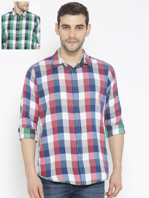 

Pepe Jeans Men White & Red Regular Fit Reversible Checked Casual Shirt