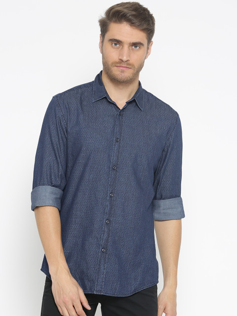 

Antony Morato Men Navy Blue Chambray Slim Fit Printed Casual Shirt