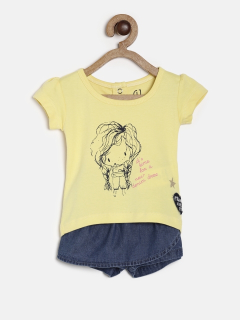 

Gini and Jony Girls Yellow & Navy Blue Printed T-shirt with Skirt