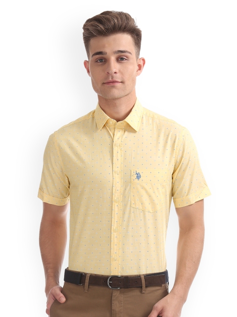 

U.S. Polo Assn. Men Yellow Tailored Fit Printed Casual Shirt