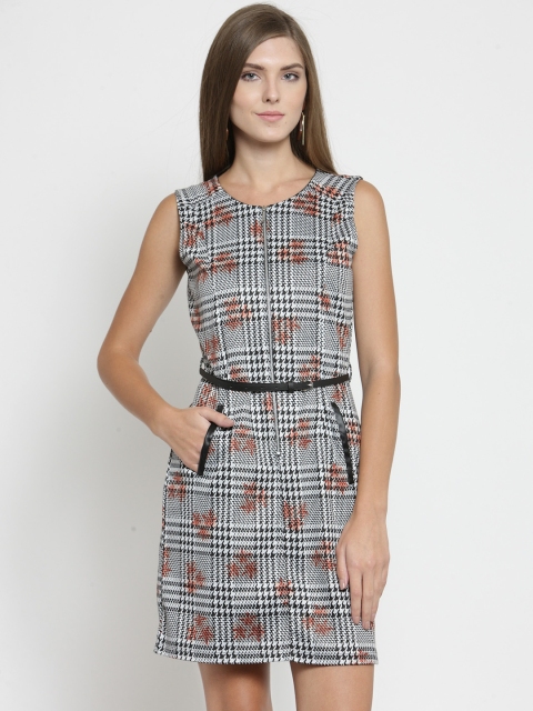 

Latin Quarters Women Black Printed Sheath Dress