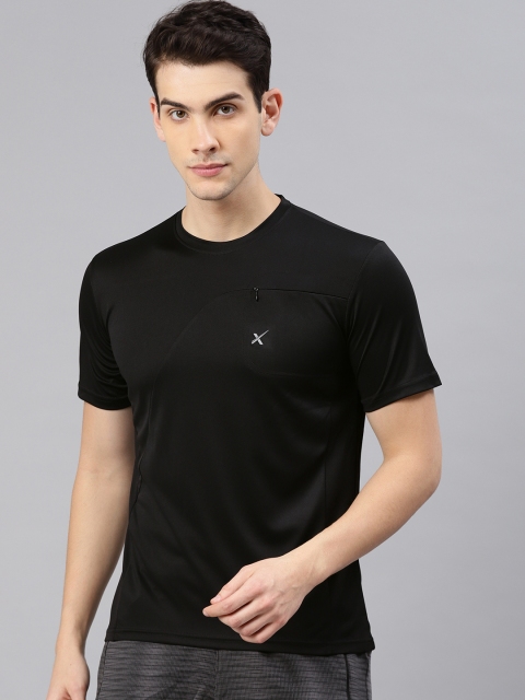 

HRX by Hrithik Roshan Men Black Solid Round Neck Running T-shirt