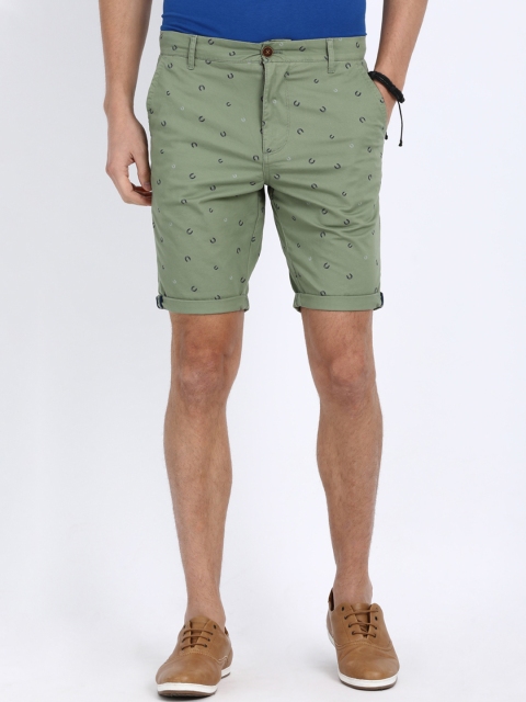 

t-base Men Green Printed Regular Fit Regular Shorts