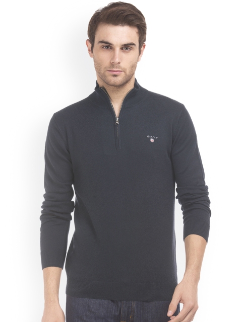 

GANT Men Blue Solid Pullover