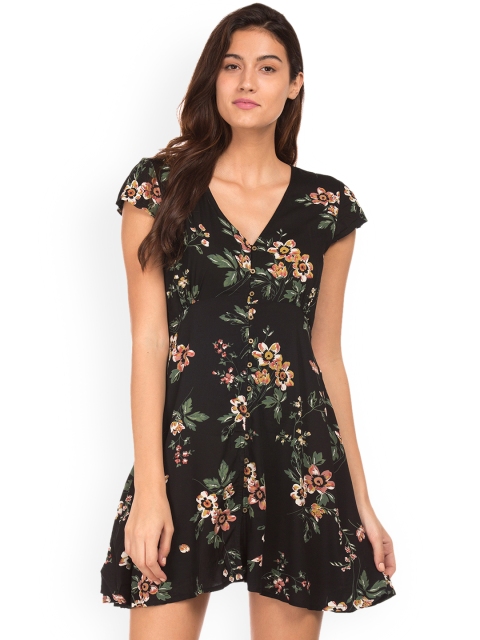 

Aeropostale Women Black Printed Empire Dress