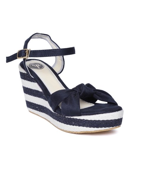 

red pout Women Navy Blue Solid Heels