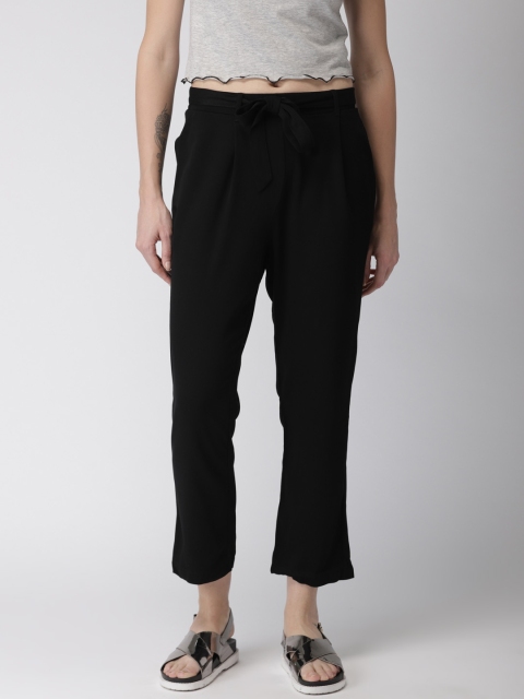 

FOREVER 21 Women Black Regular Fit Solid Cropped Regular Trousers