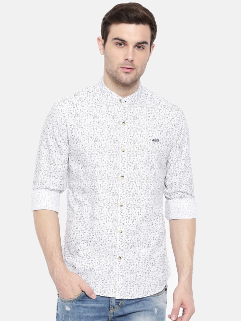 

The Indian Garage Co Men White & Black Regular Fit Printed Casual Shirt
